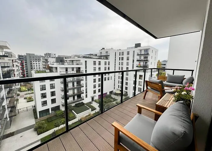 Premium Chopin Airport *