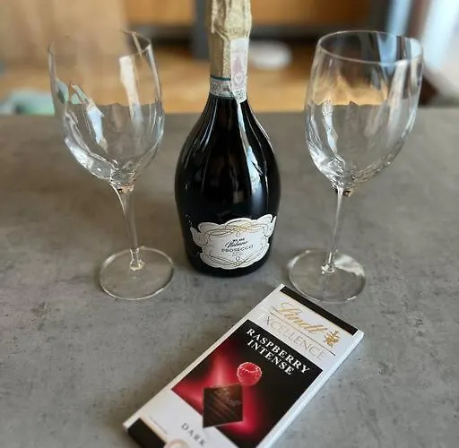 Premium Chopin Airport *