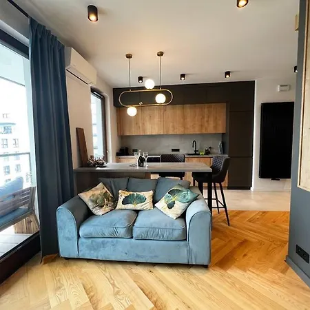 Premium Chopin Airport * 华沙